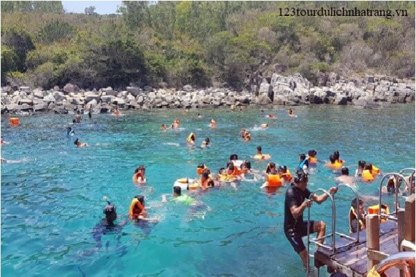 tour-3-dao-vip-nha-trang-2